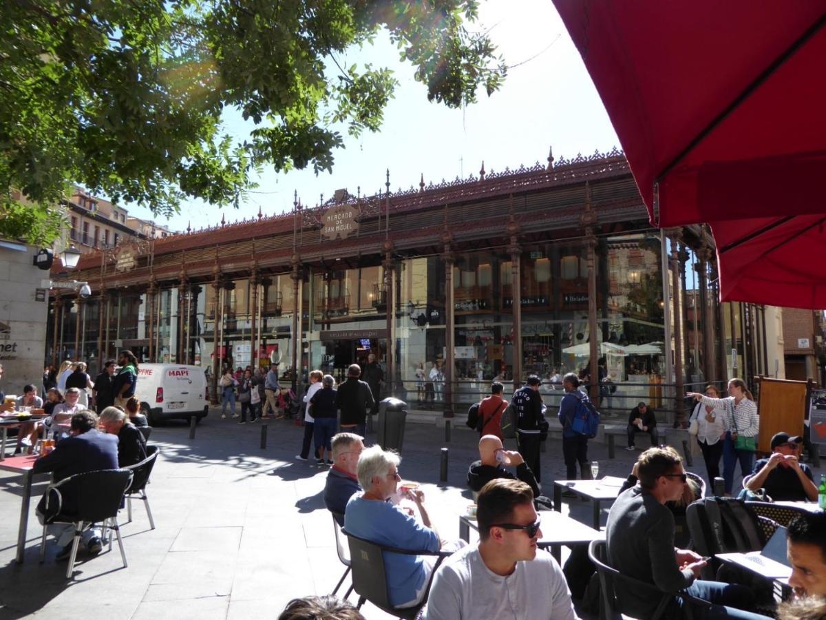 Apartamento En El Mercado De San Miguel Madrid Exterior foto